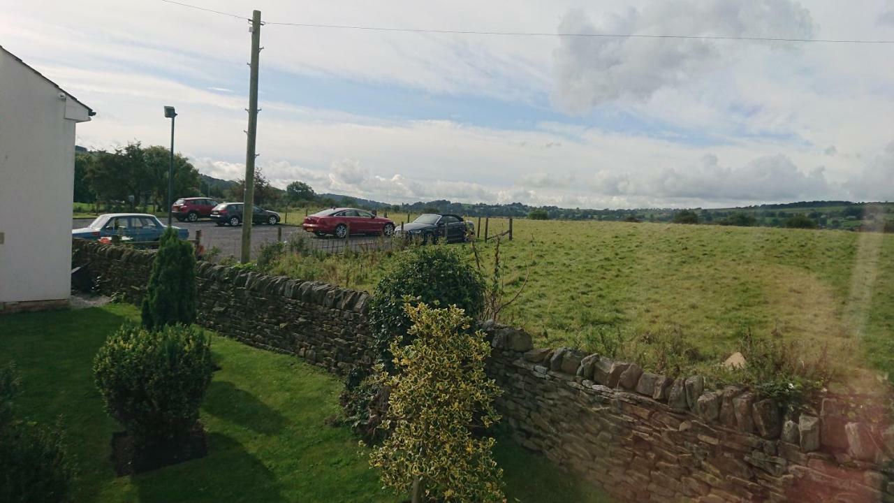 The Craven Heifer Inn Kelbrook Extérieur photo